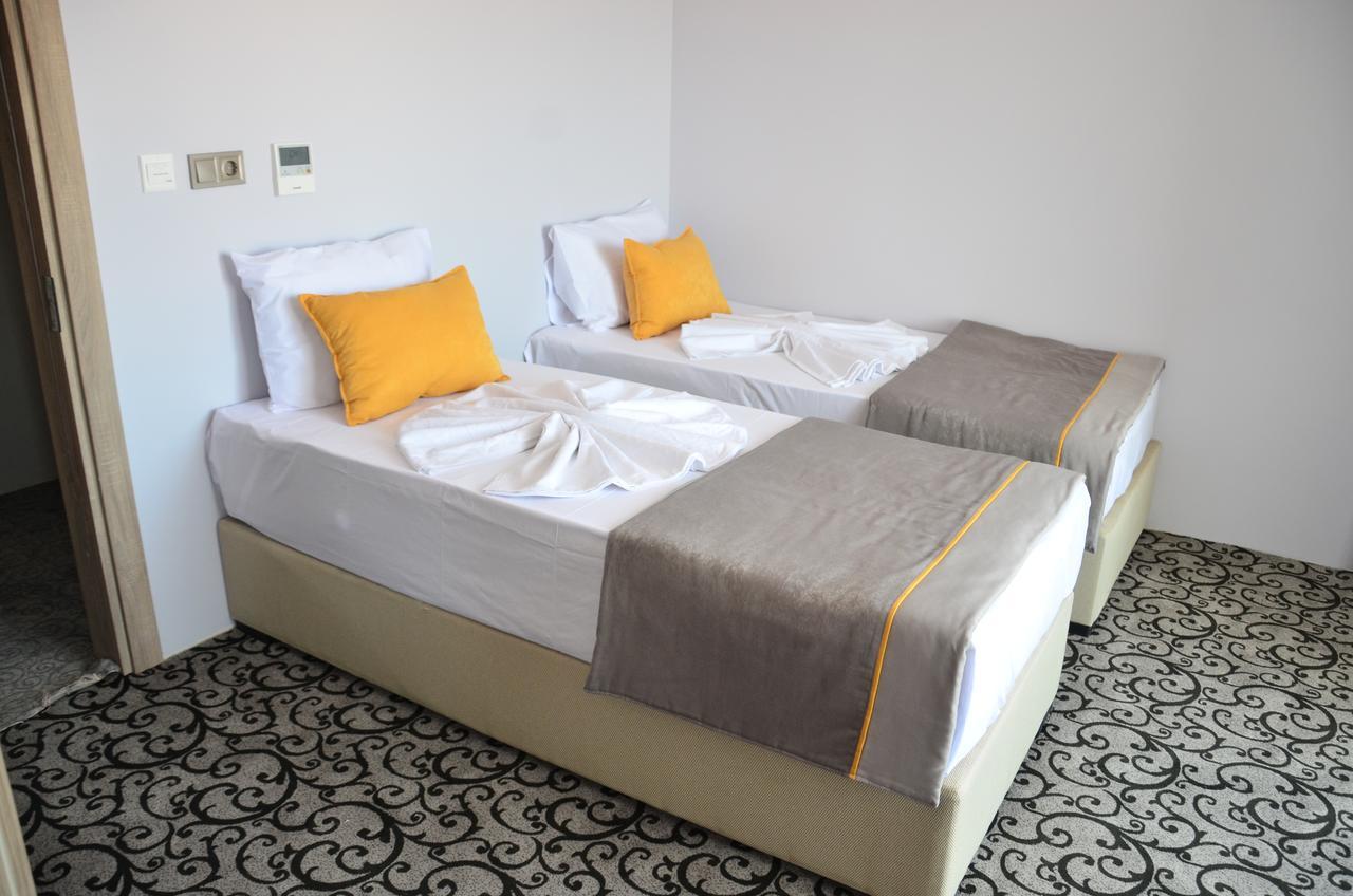 Elisa Hotel Ayvalik Bilik gambar